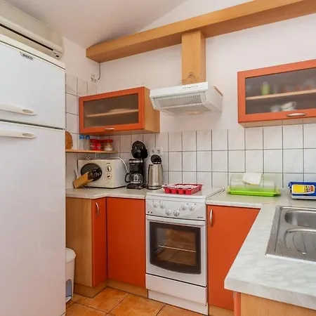Апартаменты With Parking Space Punat, Krk - 25968 Пунат